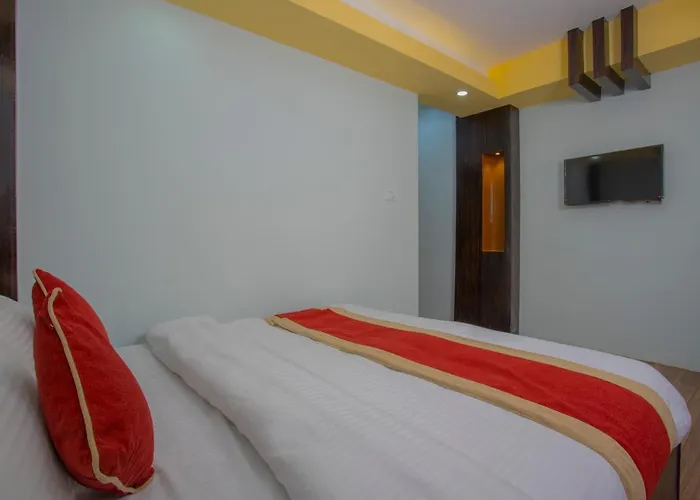 Hotel Oyo 260 Cultural