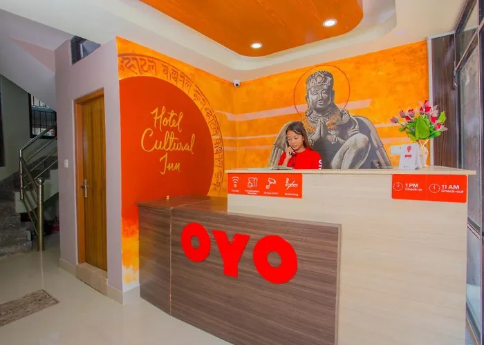 Oyo 260 Cultural 3*